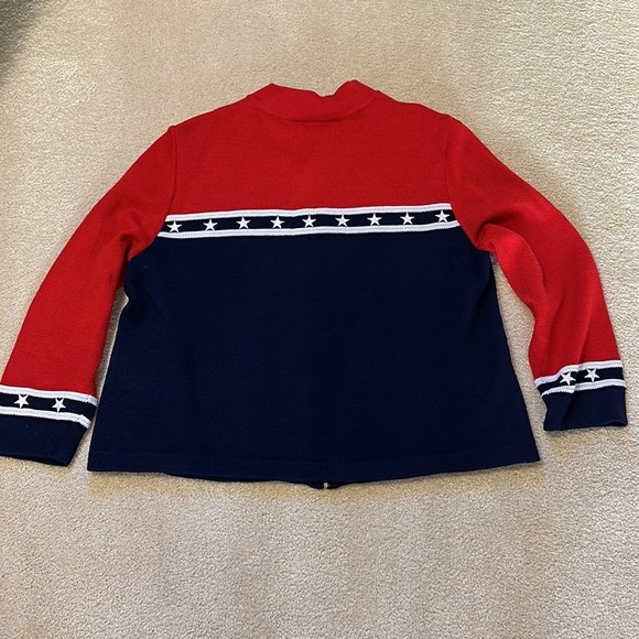 St John Sport red, white, and blue zip front sweater with stars Size L - Picture 11 of 13